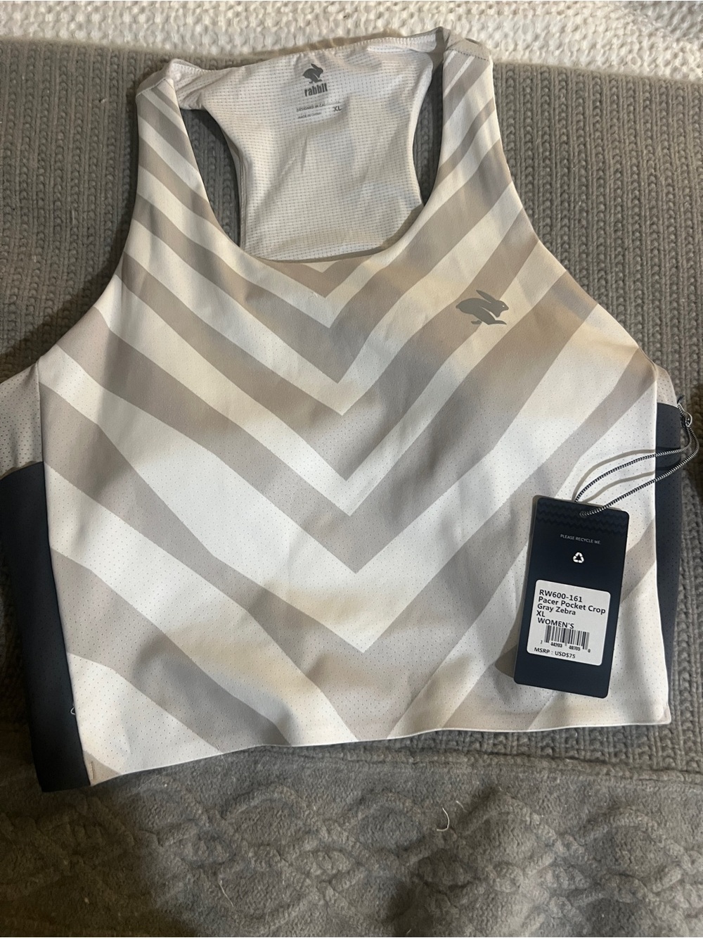 Rabbit Women's Chevron Performance Crop - Cream & Gray